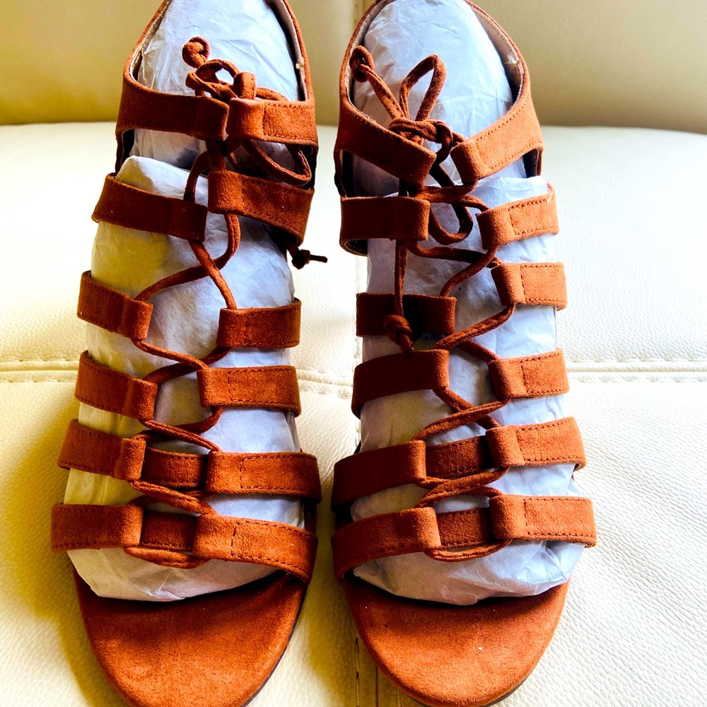 Gently used heels by Style & Co., Size 8M